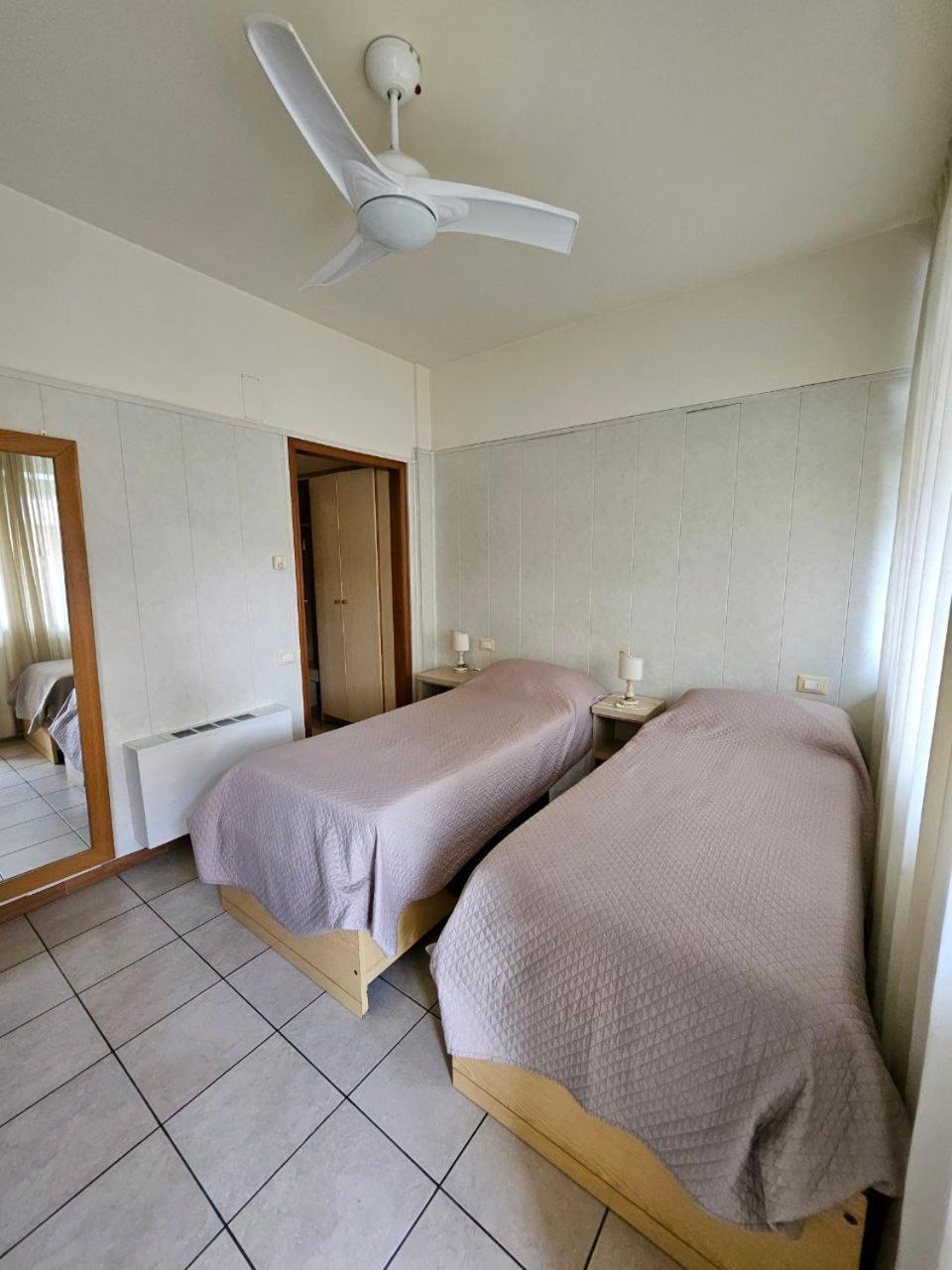 Albergo Nyers ペルージャ エクステリア 写真